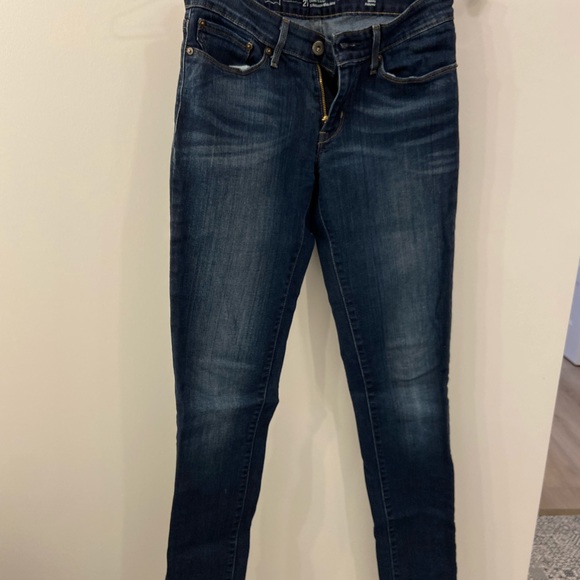 Levi’s Women’s Jeans - Picture 1 of 3